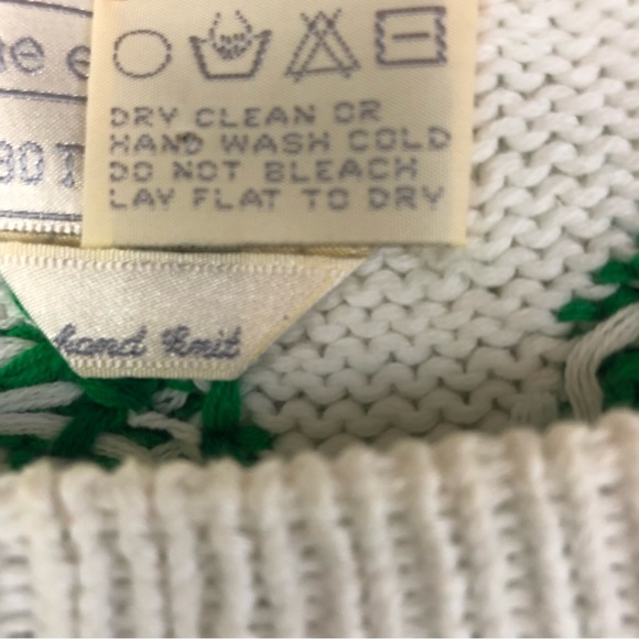 the eagle’s eye (1990 THE EAGLE’S EYE) hand knitted floral sweater - Picture 4 of 5